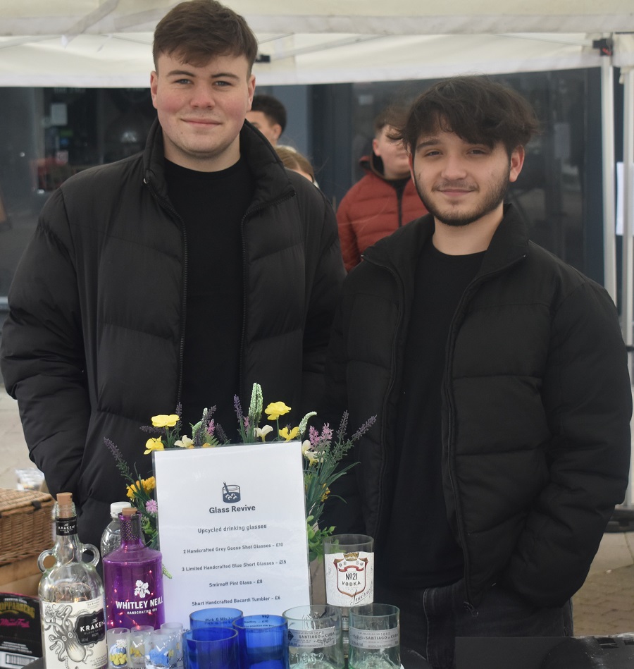 Louie and Lachlan set up a glass making business using discarded bottles
