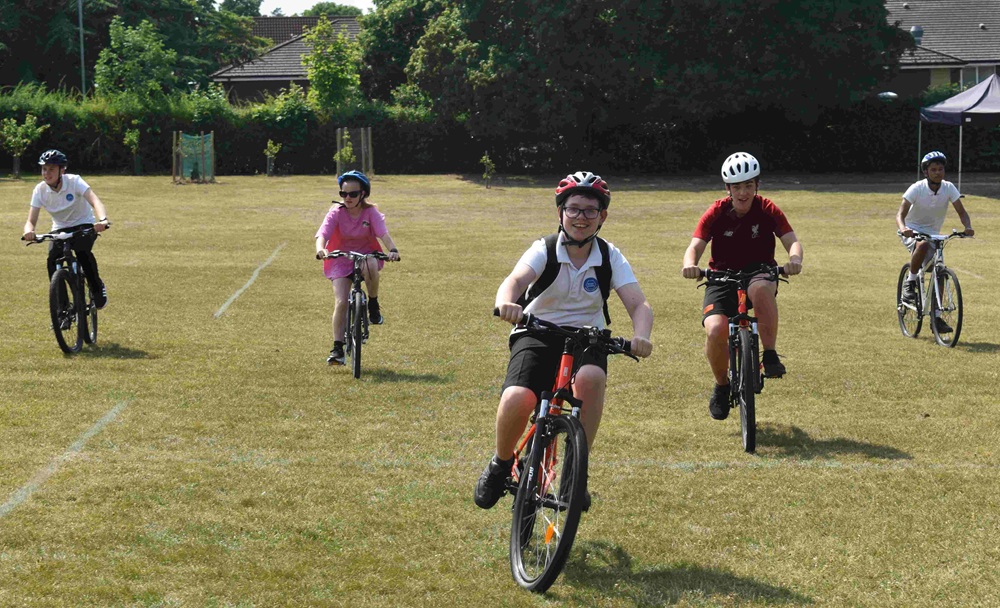 Priory School and West Suffolk College take on 100-mile cycle challenge to help raise cash for Suffolk MIND
