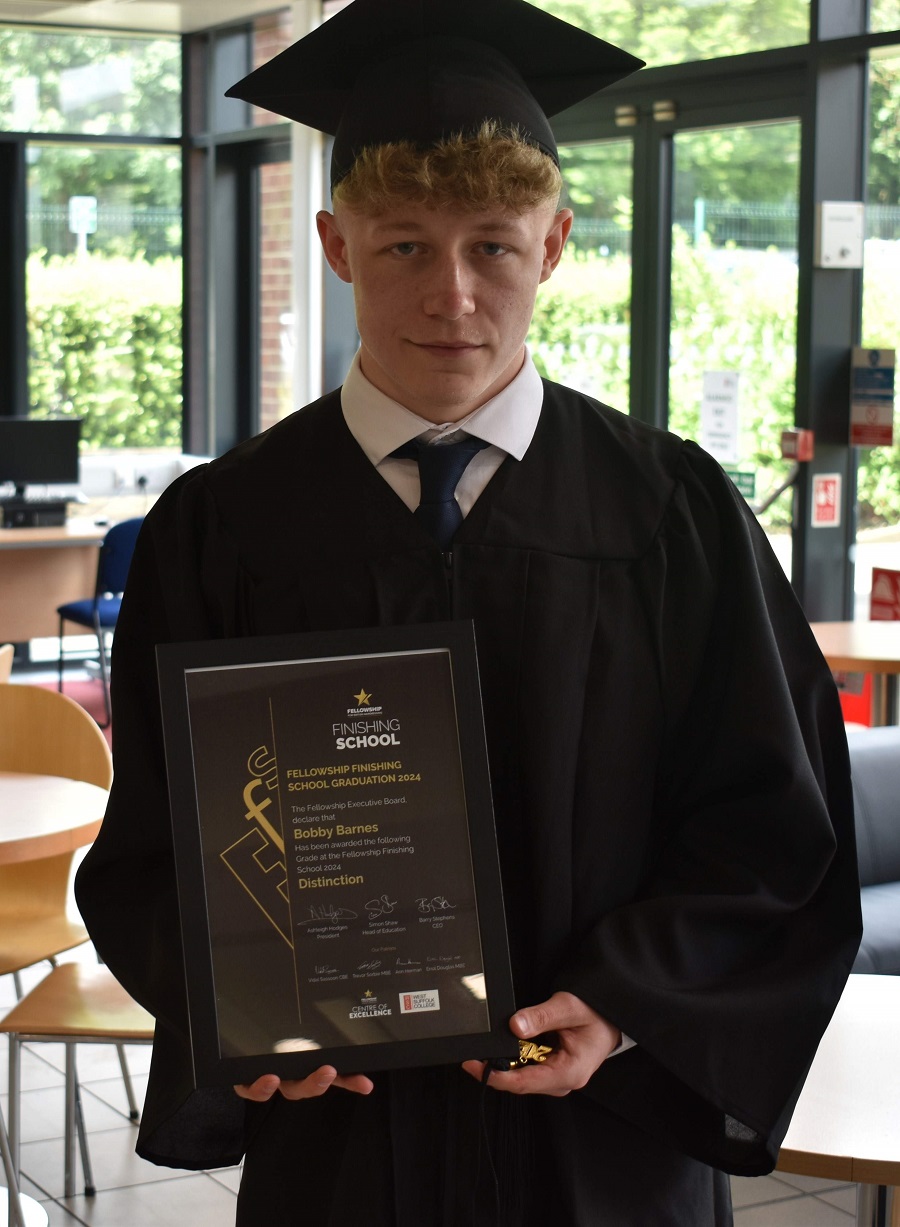 4Bobby Barnes graduated from the Fellowship of Britsish Hairdressers finishing school with a distinction