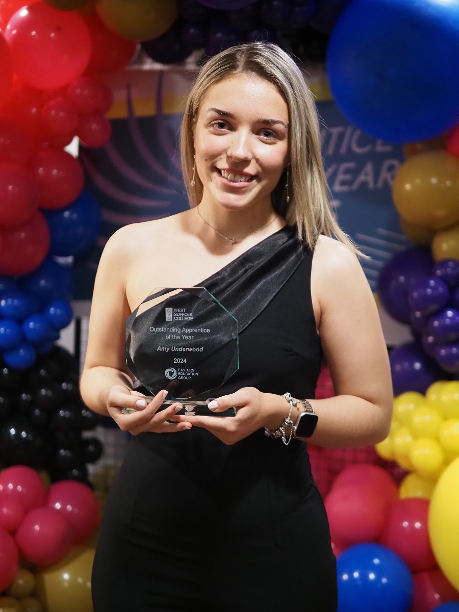 Amy Underwood with her Apprentice of the Year Award