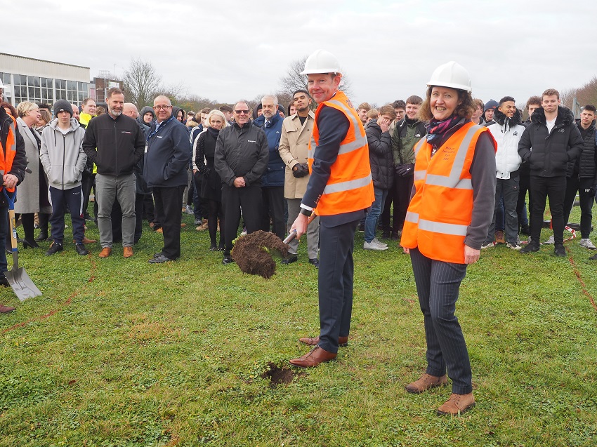 turf cutting milburn innovation park 850px 2