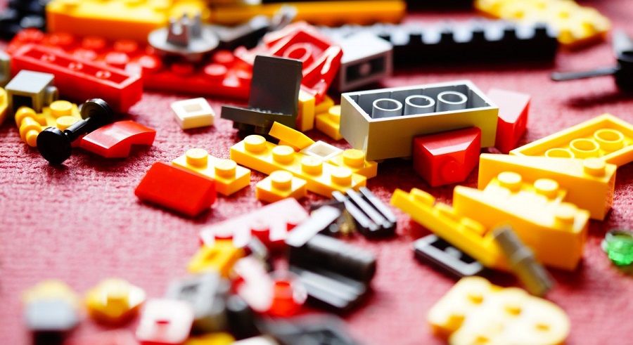 CONSTRUCTION BOX 4: Building a Lego Bridge