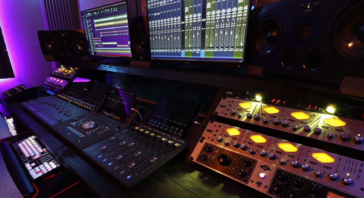 Avid Control and Mic PreAmps 900px